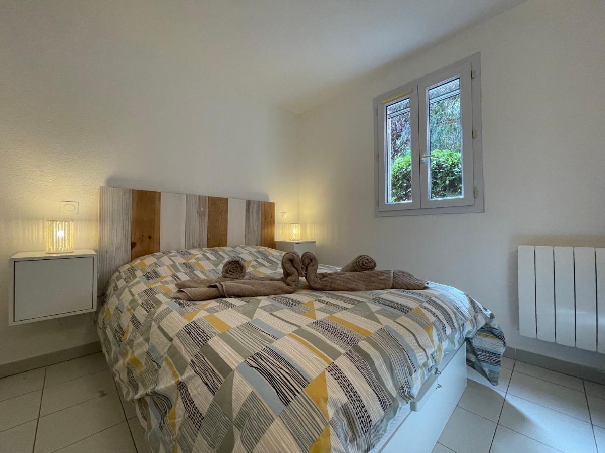 Appartement En Residence Privee, Face A La Mer Avec Acces Direct Plage Hyères Kültér fotó